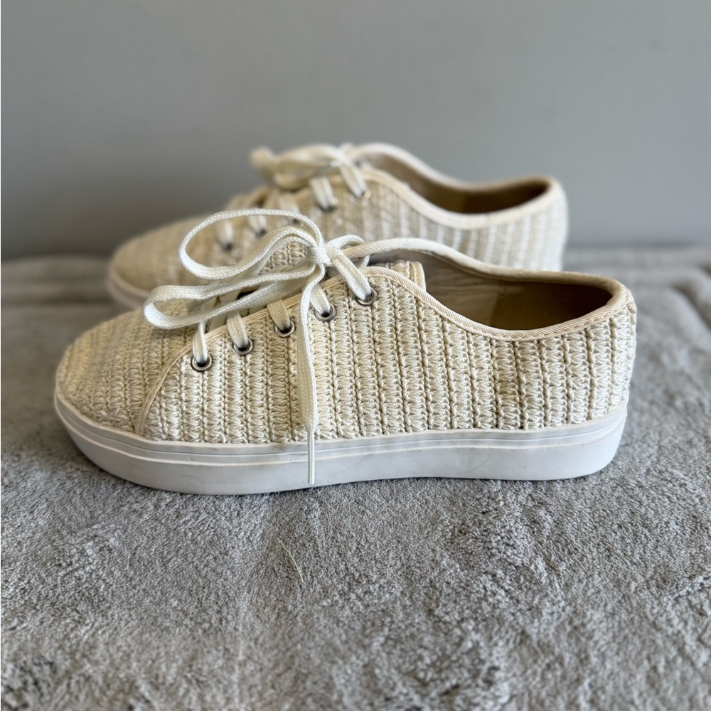 Sugar cream‎ textured knit crochet look sneakers